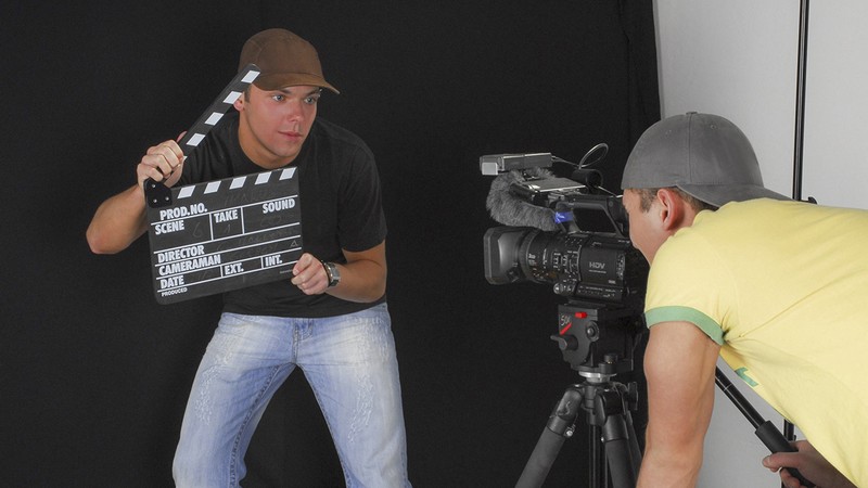 Martinez-Rogers-Anal-Bareback-on-Film-Set-1.jpg