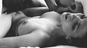 gifki-erotika-gif-erotika-i-poshlye-eroticheskie-gifki-na-incestikorg-15.gif