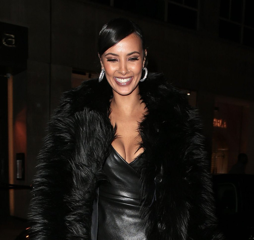 [Image: FMlpsy5-XEAAXTv.jpg]