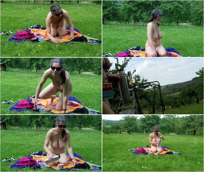 Mature-wife-naked-picnic-mpeg-3.jpg
