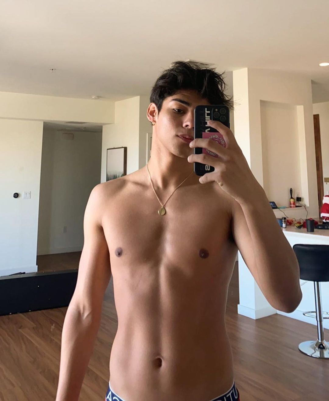 Discover Andrew Davila's Most Sinful Nudes ❤️ Best adult photos at  addonsvpn.com