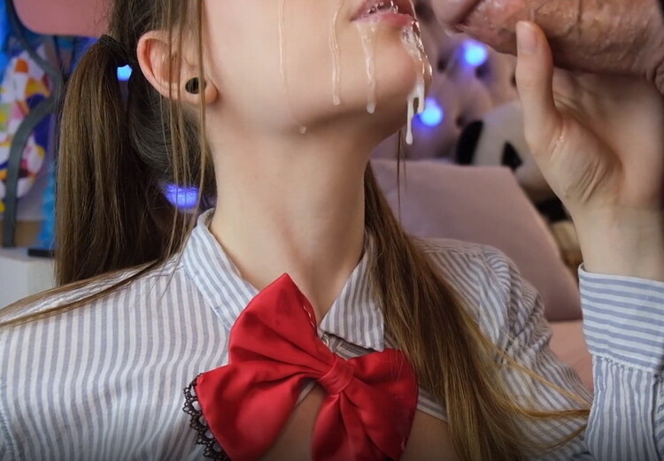 [Porn] - Kate Kuray - Schoolgirl sucks cock closeup (2021 / UltraHD 4K 2160p)