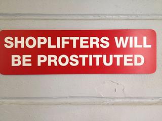 [Image: shoplifters.jpg]