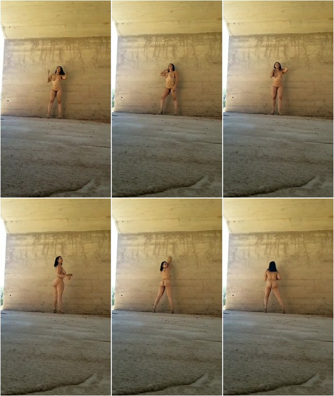 Naked-Outside-mp4-2.jpg