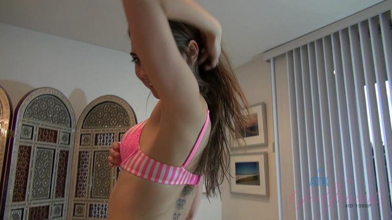 ATKGirlfriends-14-01-29-Riley-Reid-XXX-1080p-MP4-KTR.jpg