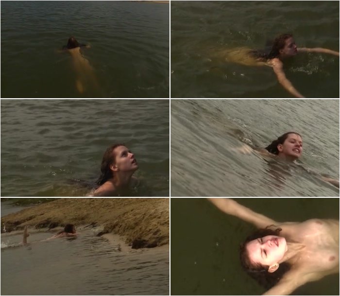 Swimming-Naked-Girl-3.jpg