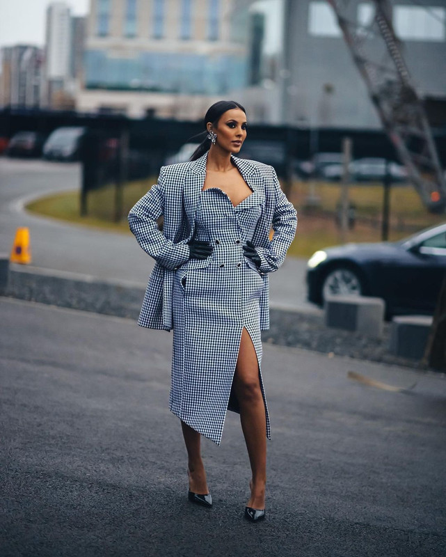 [Image: FMppxm-OXo-AAusl-E.jpg]