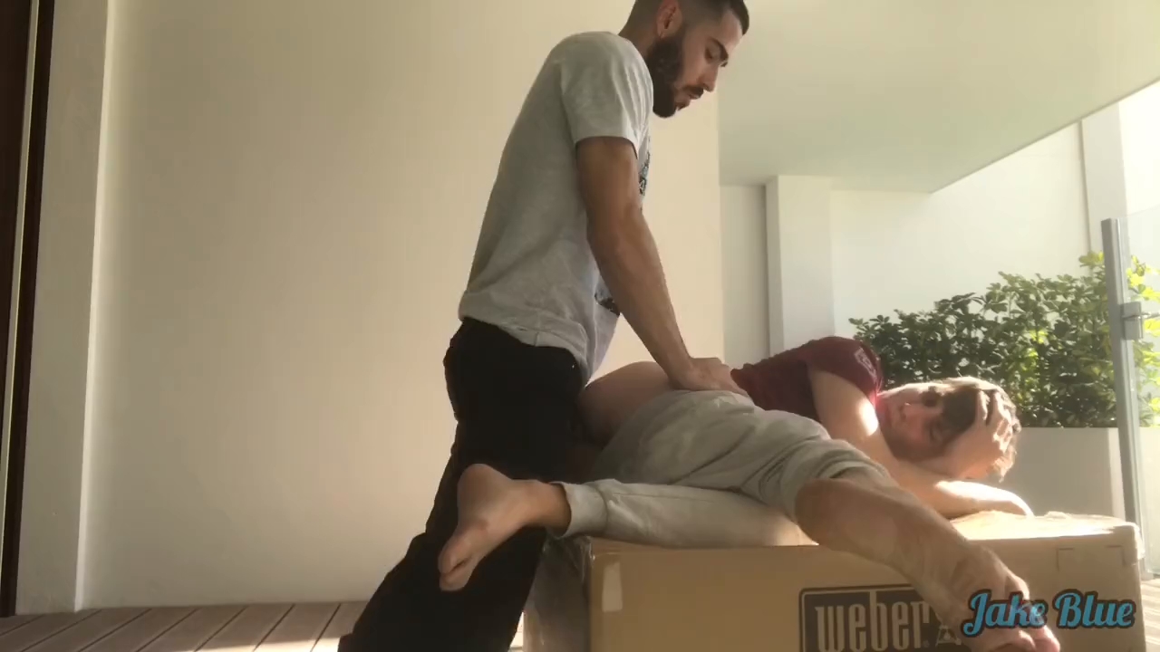 PornHub: JakeBlue – Fucking in the new House with a Cumshot in Common areas (Bareback)