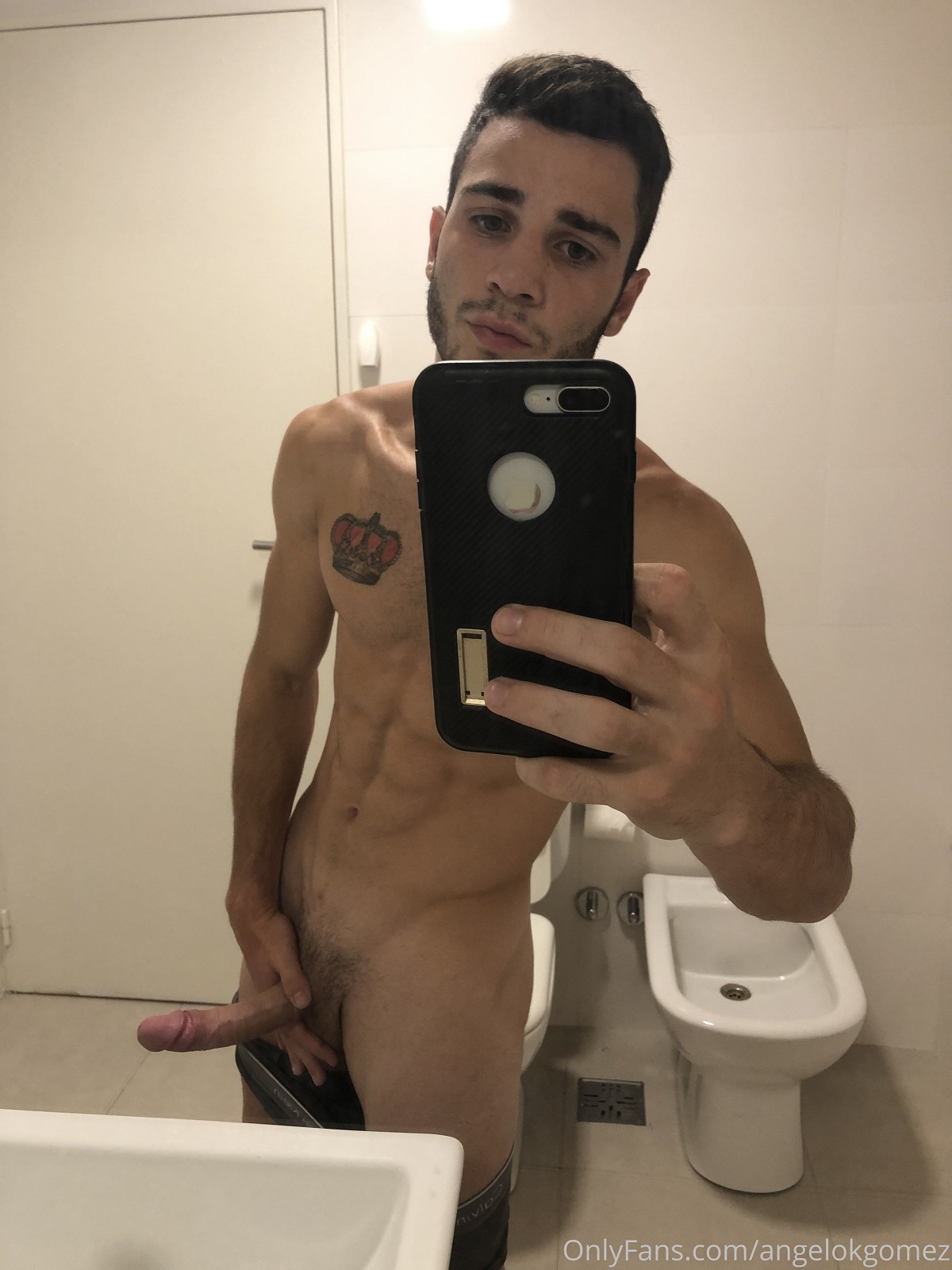 Onlyfans angelokgomez