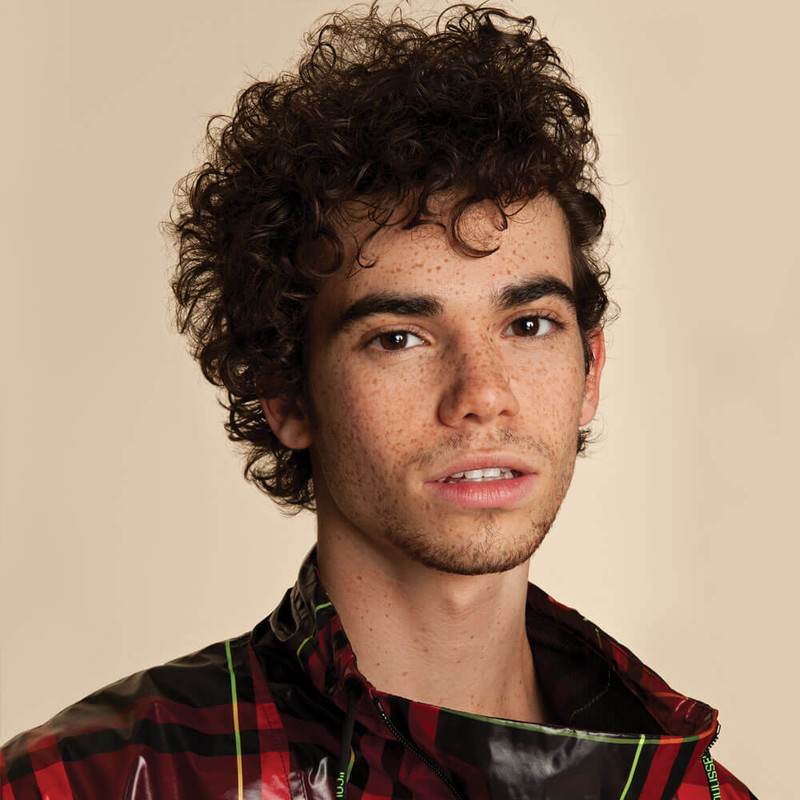 famousmales > Cameron Boyce