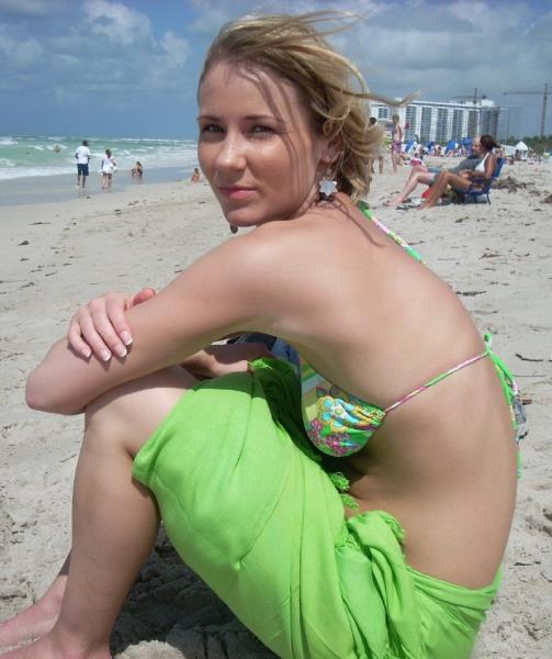 Mackenzie Star  - Pickup Hot Bikini Girl On The Beach  (HD)