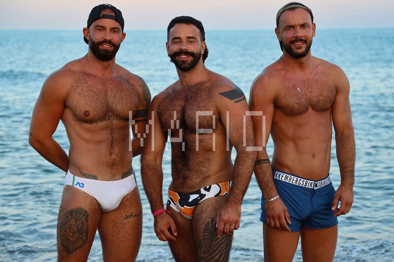 Bruno-Max-Sir-Peter-Teddy-Torres-Horny-at-the-beach-1.jpg